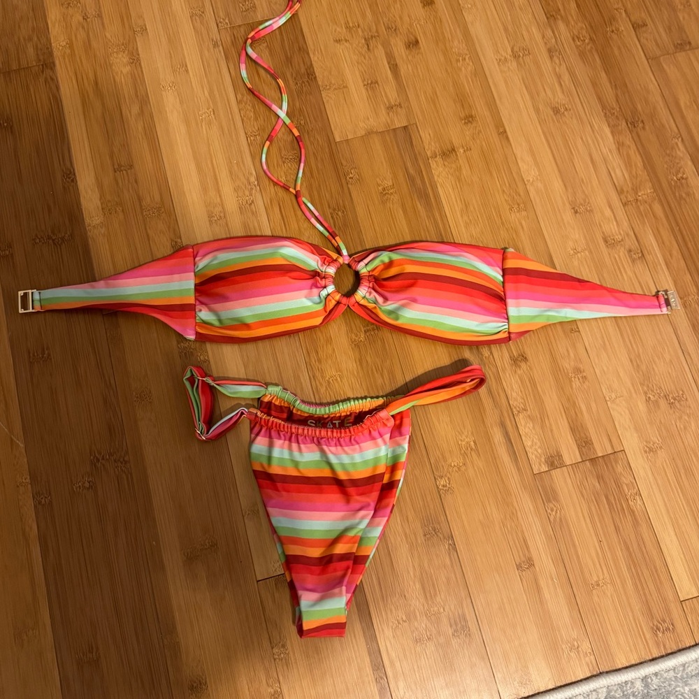 NWOT Skatie Bikini